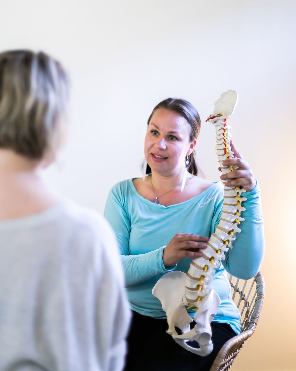 Naisten osteopatia Espoo - NaisFiilis - Sari Juva